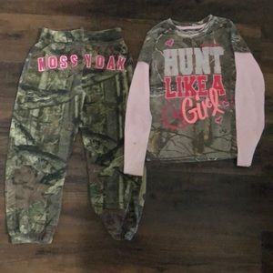 Girls pjs or lounge clothes